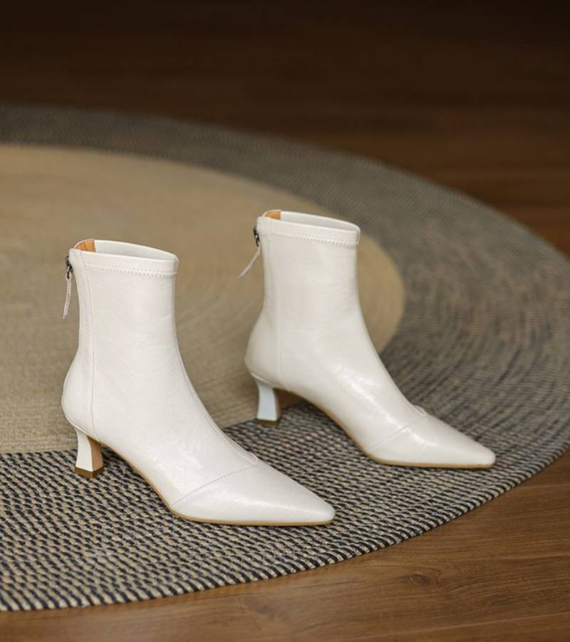 Auviero™ | Bottines en cuir à talon élégant