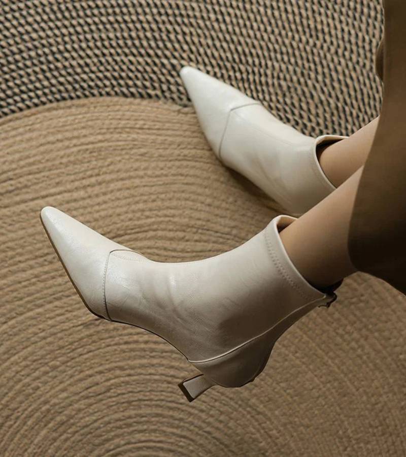 Auviero™ | Bottines en cuir à talon élégant