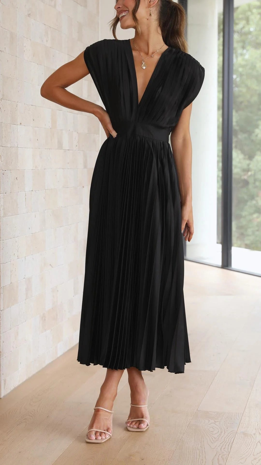 Auviero™ | Robe Élégante en Plis