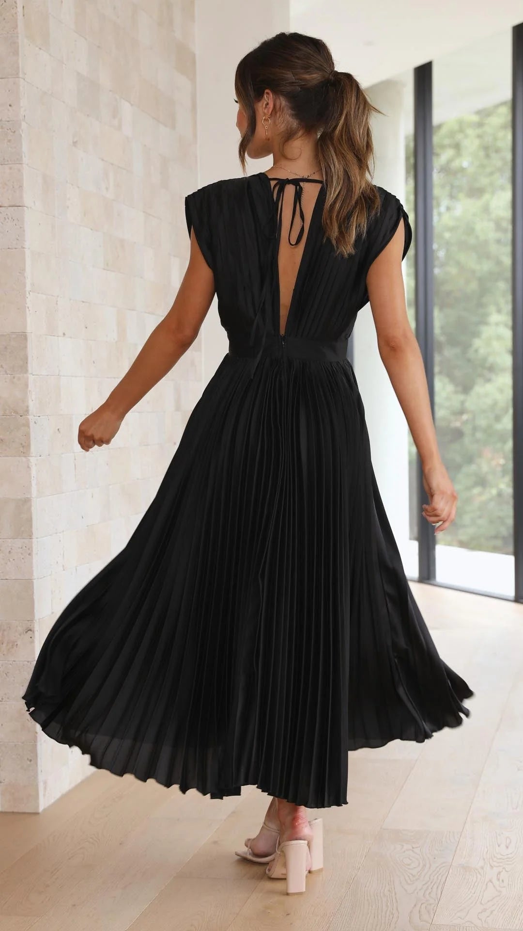 Auviero™ | Robe Élégante en Plis