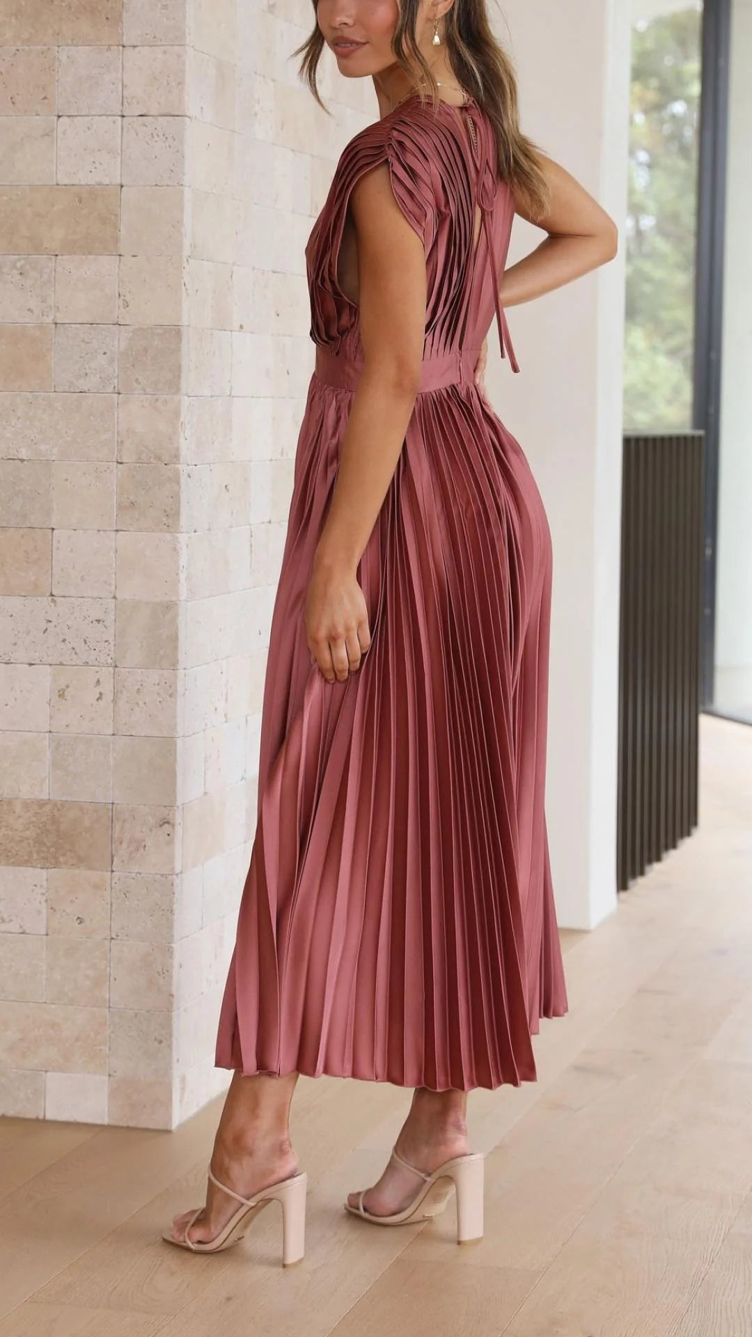 Auviero™ | Robe Élégante en Plis