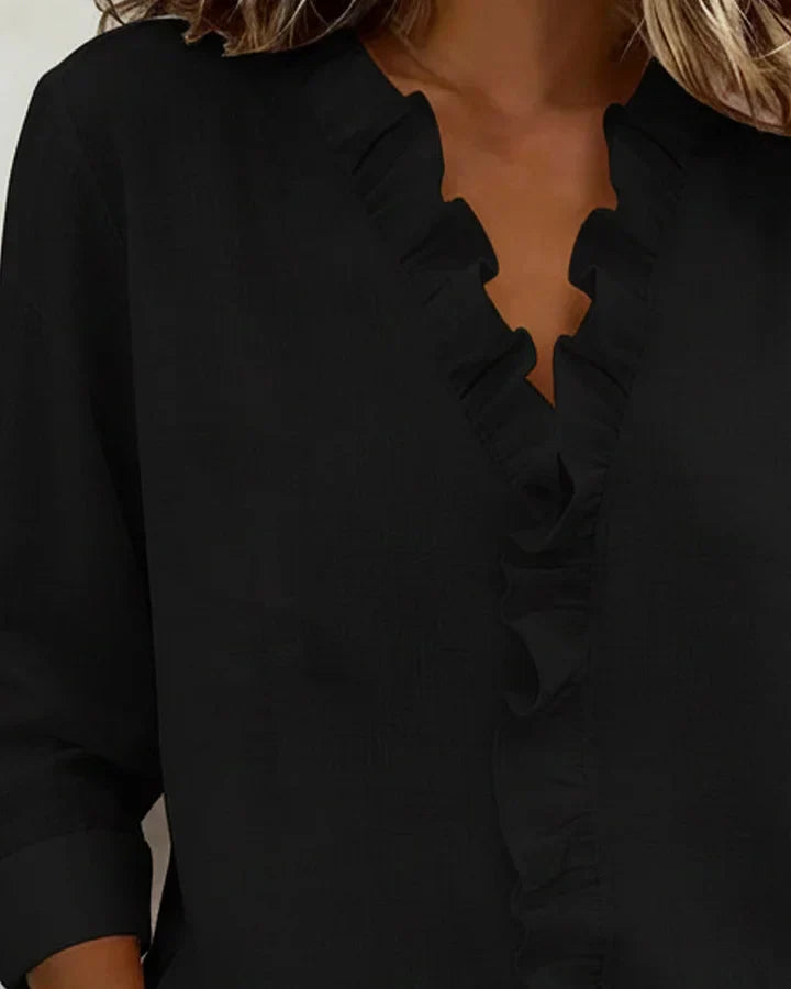 Claire™ | Blouse col V à volants